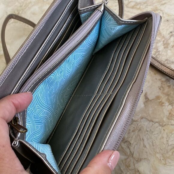 NWOT The Sak Redwood 3-In-1 Leather Phone Wallet Crossbody Clutch Purse - Picture 13 of 13